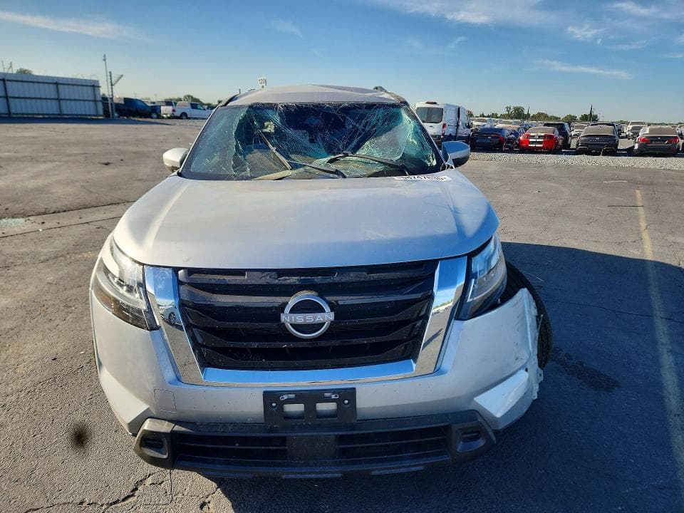 2022 NISSAN PATHFINDER SV 5