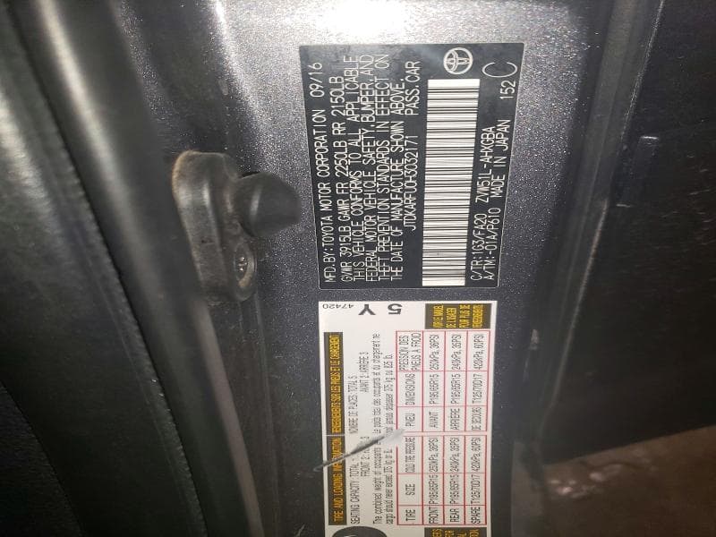 2017 TOYOTA PRIUS THREE THREE 12
