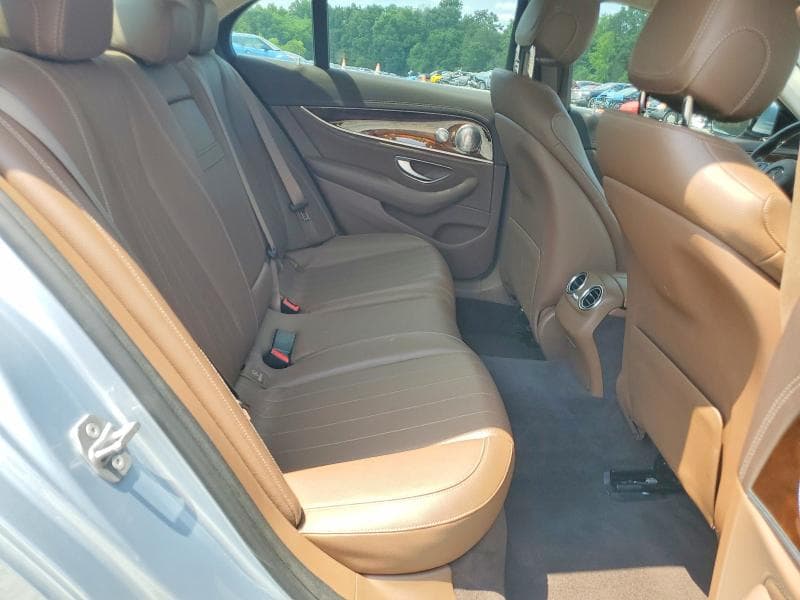 2017 MERCEDES-BENZ E 300 4MATIC 10