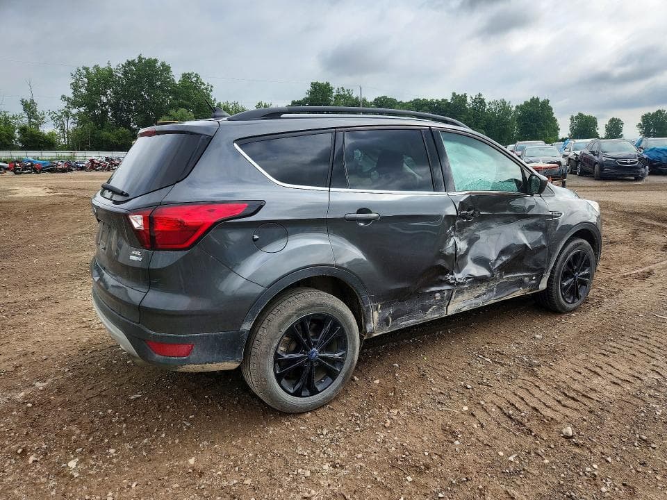 2019 FORD ESCAPE SEL 3