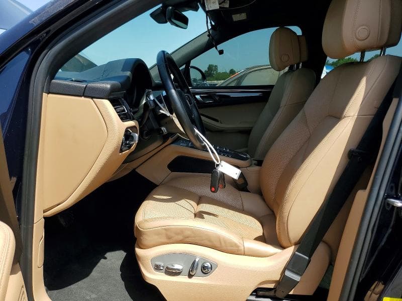 2020 PORSCHE MACAN 7