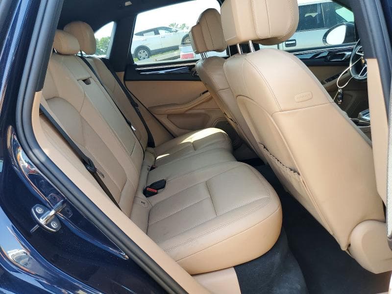 2020 PORSCHE MACAN 10