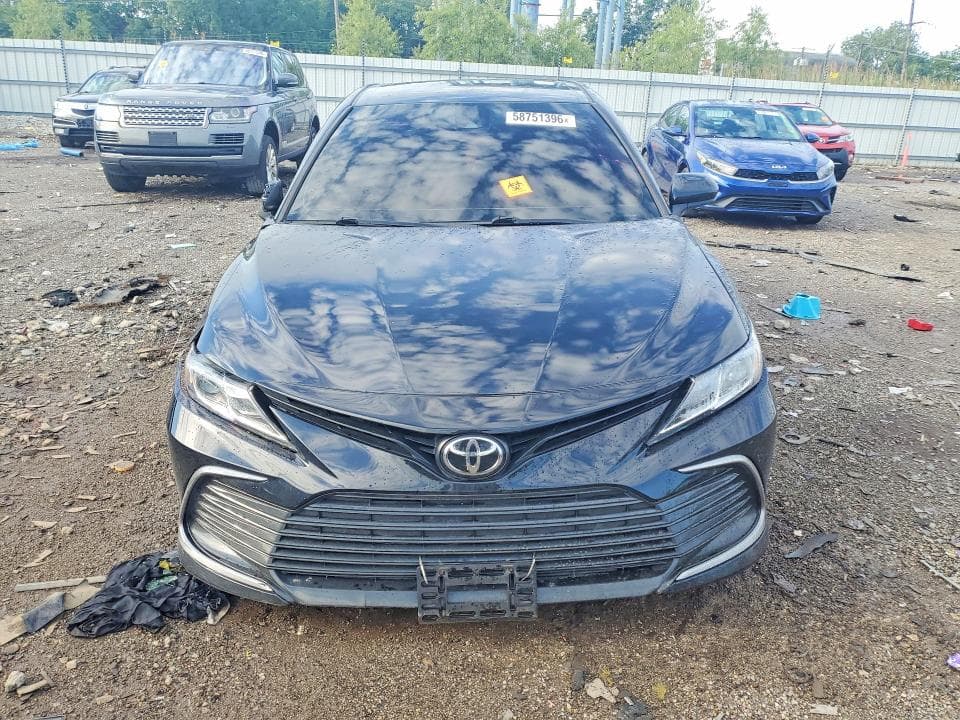 2021 TOYOTA CAMRY LE LE 5