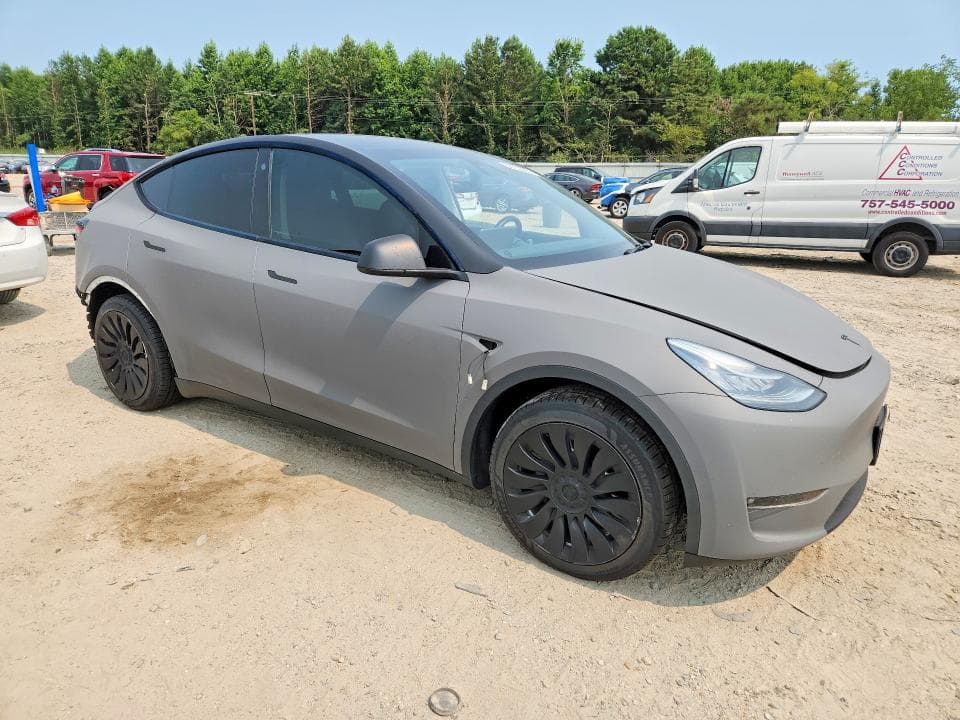 2021 TESLA MODEL Y 4