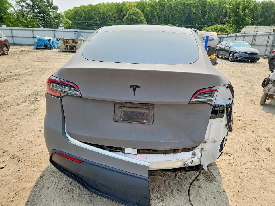 2021 TESLA MODEL Y 6