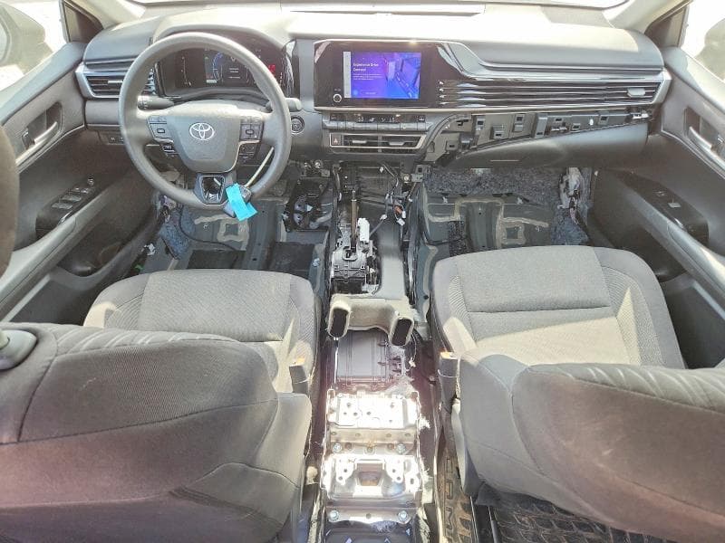 2025 TOYOTA CAMRY LE 8
