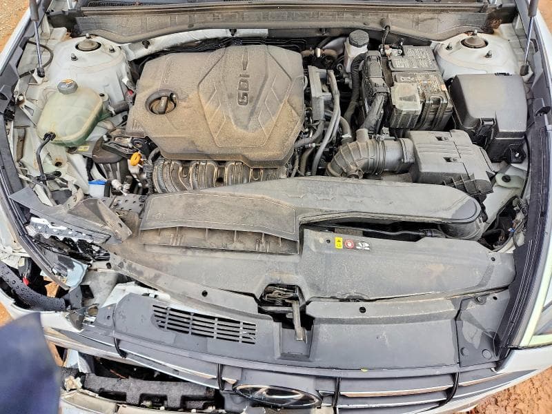 2021 HYUNDAI SONATA SE 11