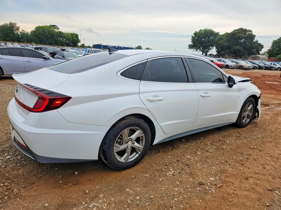 2021 HYUNDAI SONATA SE 3
