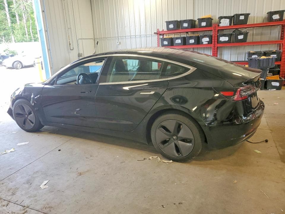 2018 TESLA MODEL 3 2