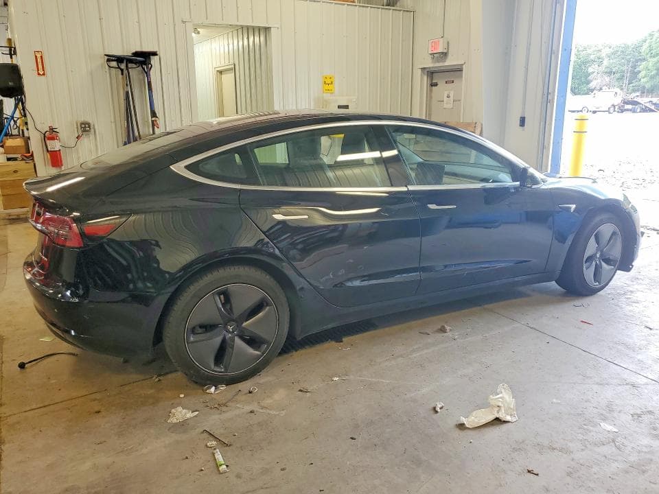 2018 TESLA MODEL 3 3