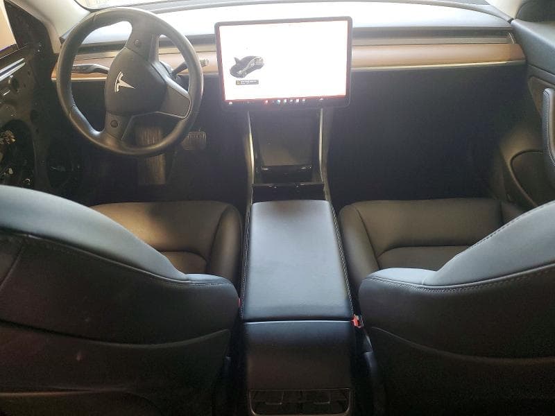 2018 TESLA MODEL 3 8