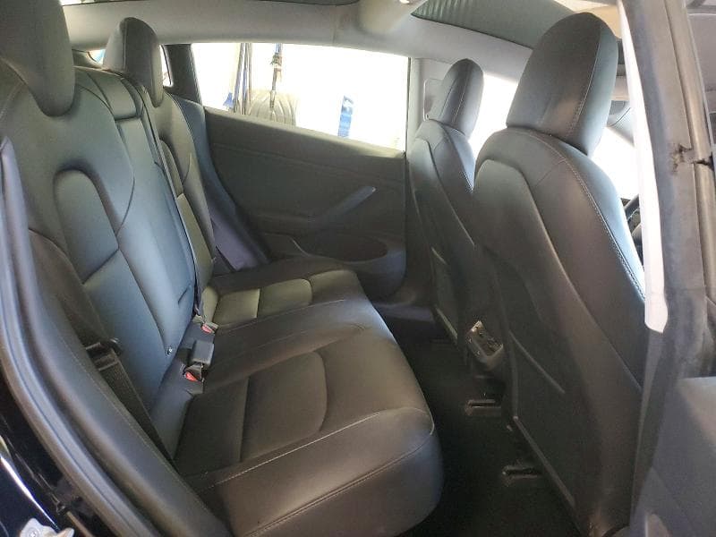 2018 TESLA MODEL 3 10