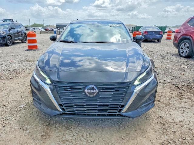 2023 NISSAN ALTIMA SV 5
