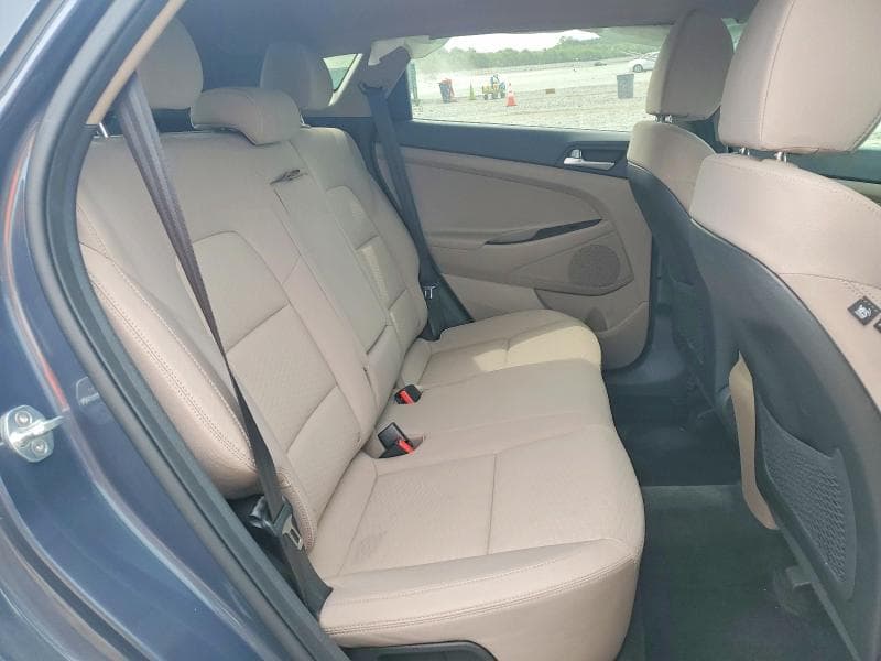2021 HYUNDAI TUCSON SE 11