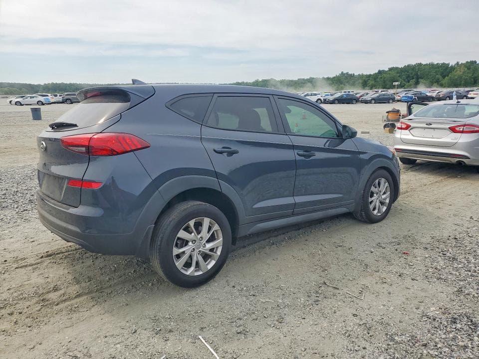 2021 HYUNDAI TUCSON SE 3