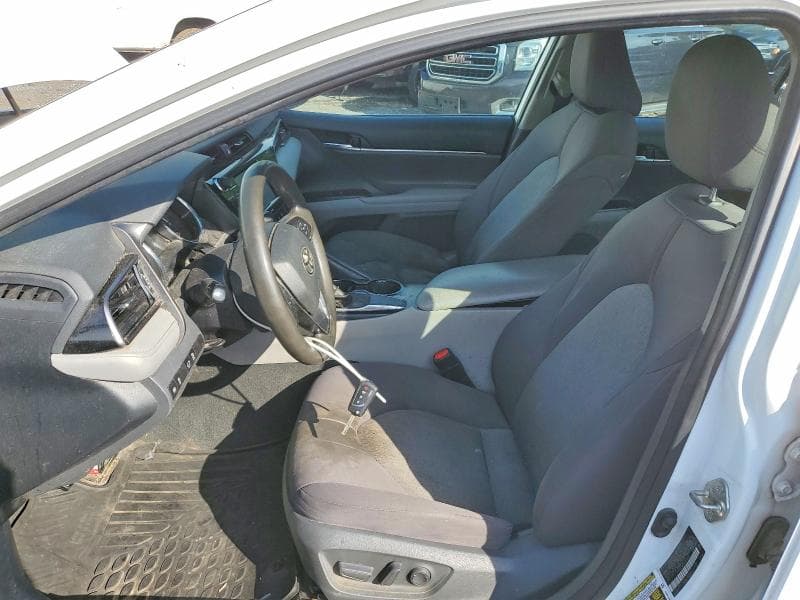 2020 TOYOTA CAMRY LE 7