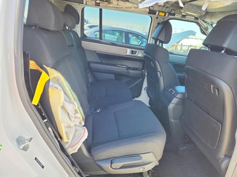 2025 HYUNDAI SANTA FE SE SE 10