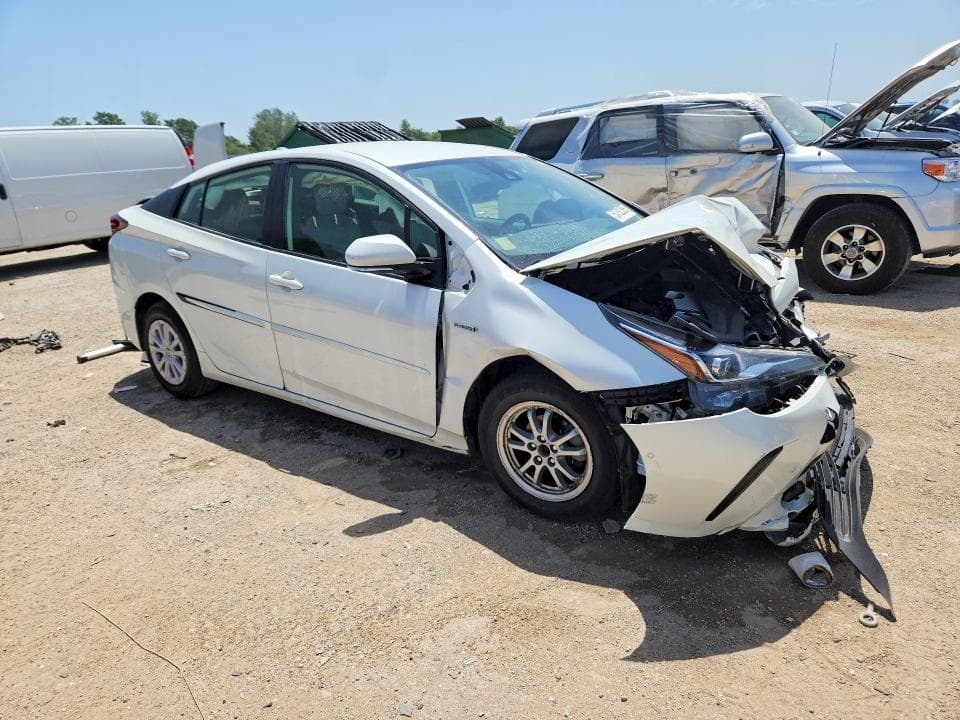 2019 TOYOTA PRIUS LE 4