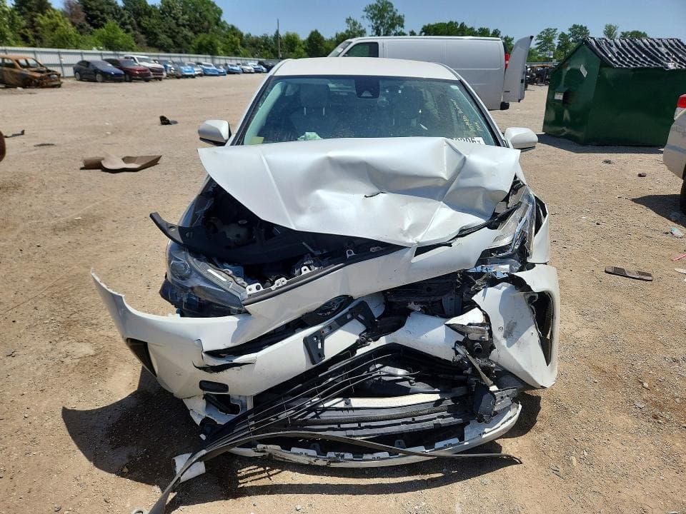 2019 TOYOTA PRIUS LE 5