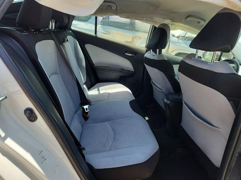 2019 TOYOTA PRIUS LE 10
