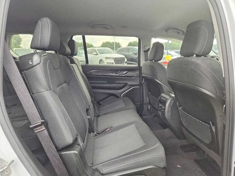 2022 JEEP GRAND CHEROKEE L LAREDO 11
