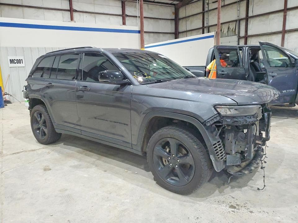 2023 JEEP GRAND CHEROKEE LAREDO 4
