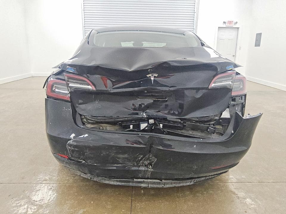 2023 TESLA MODEL 3 6