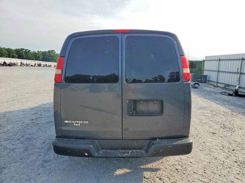 2017 CHEVROLET EXPRESS G2500 6