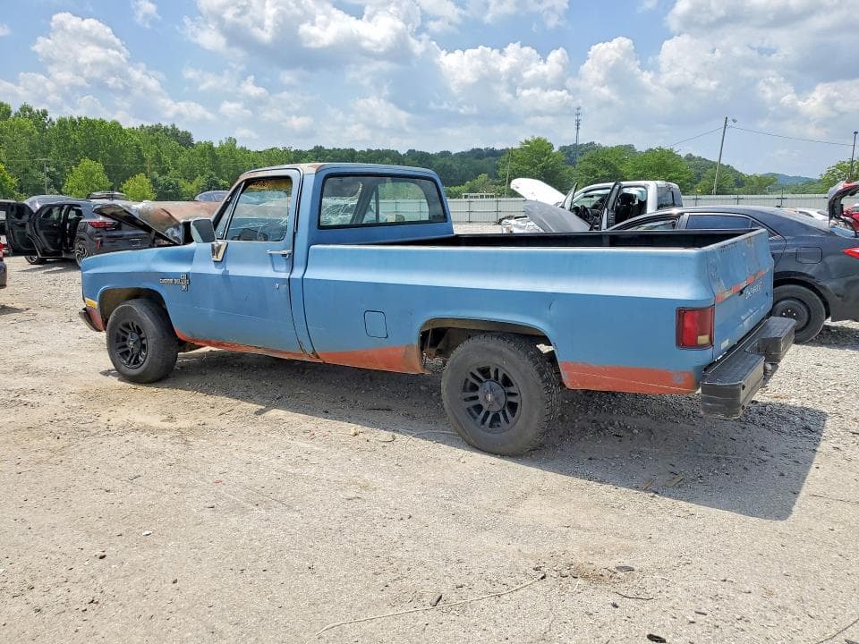 1981 CHEVROLET C10 2