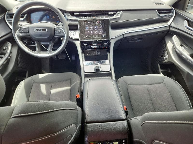 2023 JEEP GRAND CHEROKEE L LAREDO 8