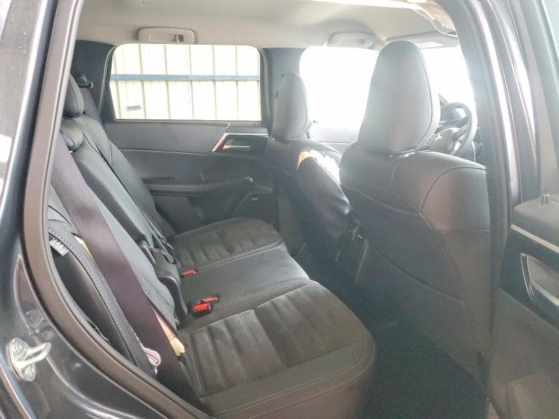 2025 MITSUBISHI OUTLANDER SE 11