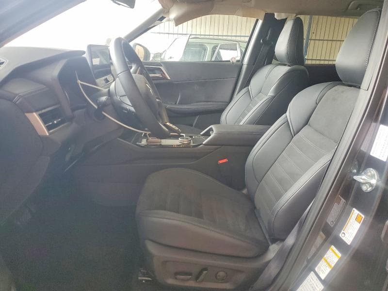 2025 MITSUBISHI OUTLANDER SE 7