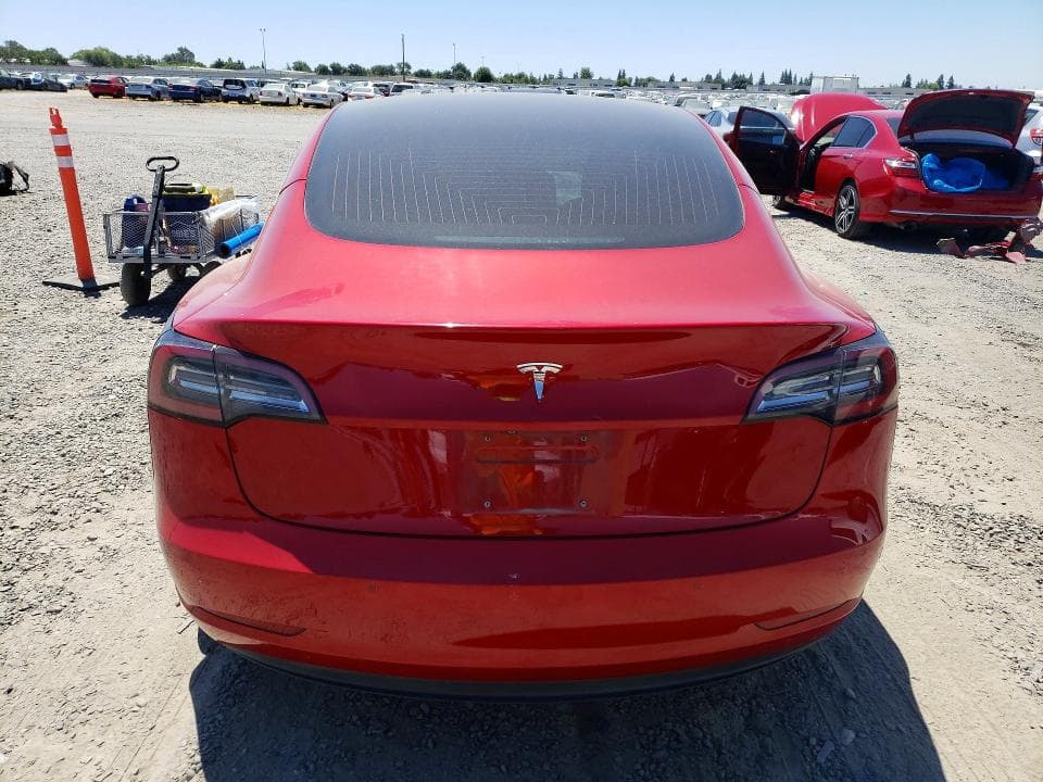 2018 TESLA MODEL 3 6
