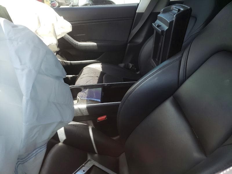 2018 TESLA MODEL 3 7