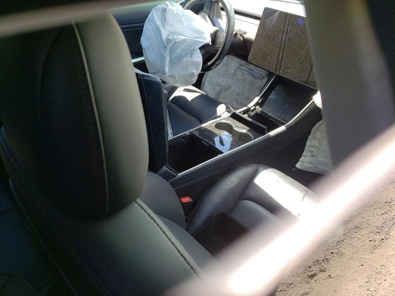 2018 TESLA MODEL 3 8