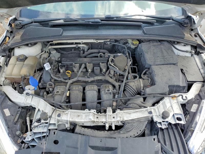 2016 FORD FOCUS SE 11