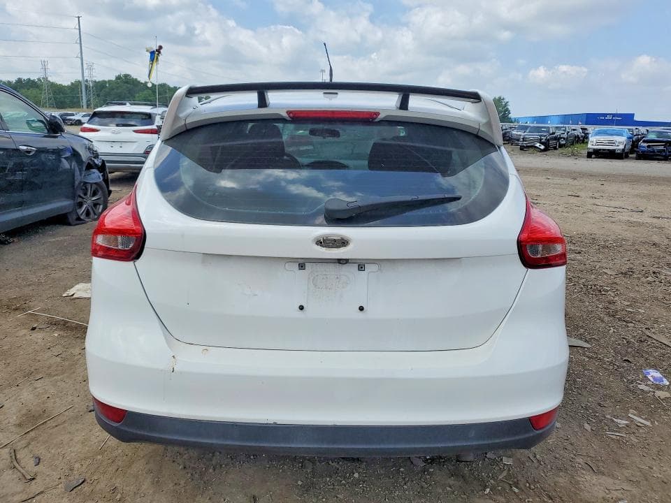 2016 FORD FOCUS SE 6