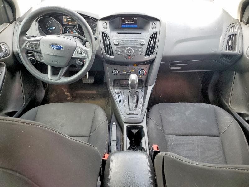 2016 FORD FOCUS SE 8