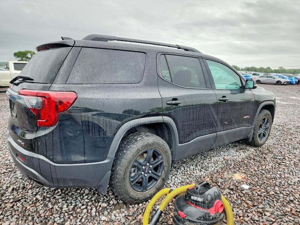 2022 GMC ACADIA AT4 3