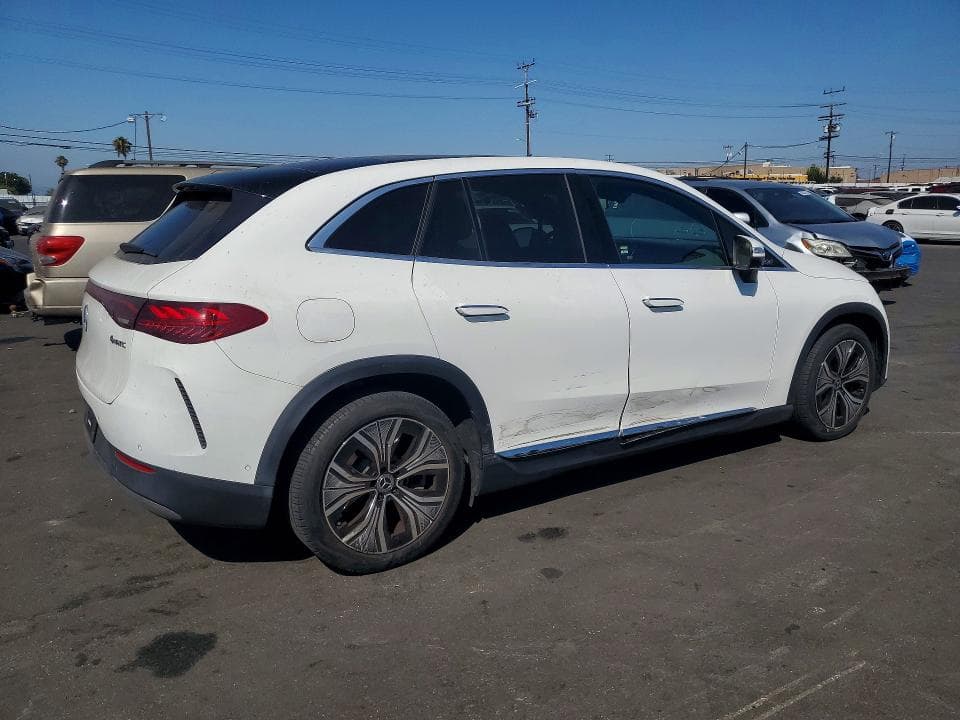 2023 MERCEDES-BENZ EQE SUV 350 4MATIC 3