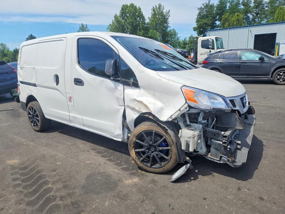 2017 NISSAN NV200 S S 4