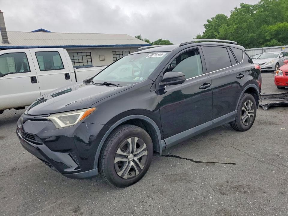 2017 TOYOTA RAV4 LE 1