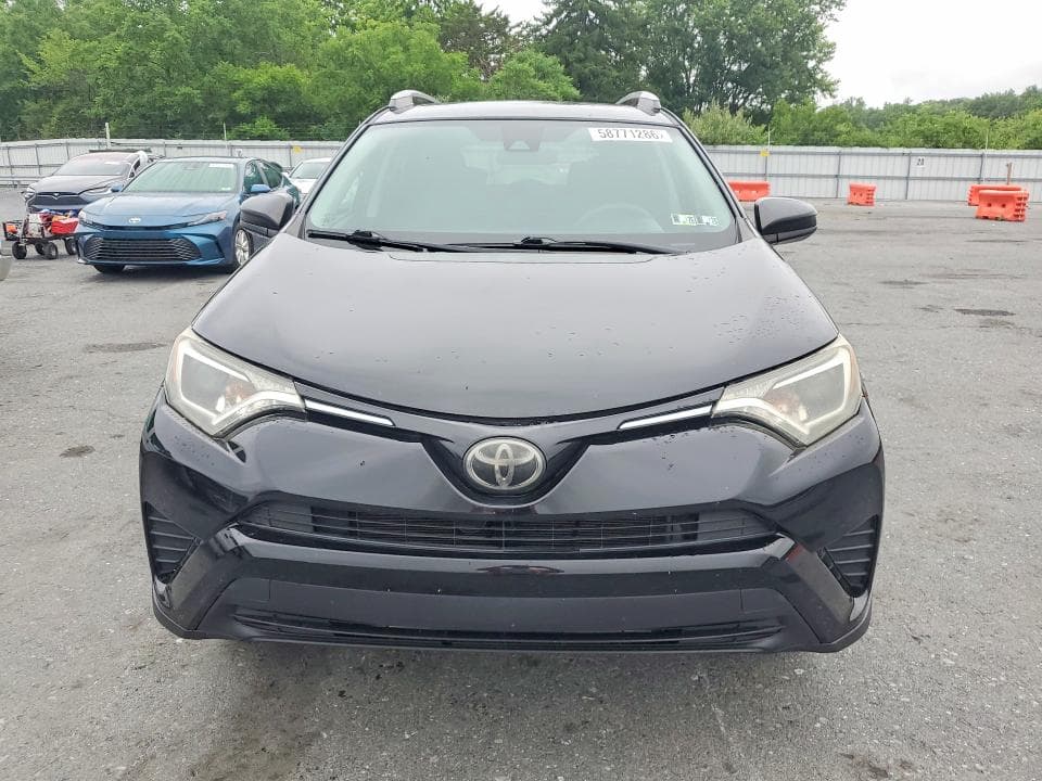 2017 TOYOTA RAV4 LE 5