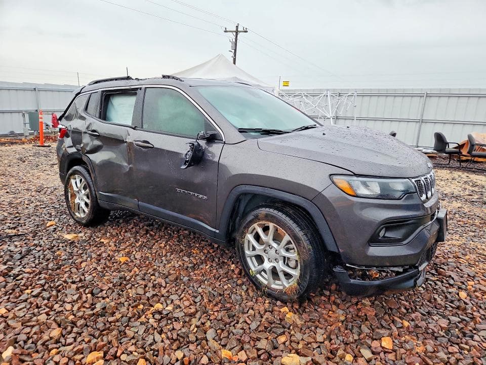 2023 JEEP COMPASS LATITUDE LUX 4