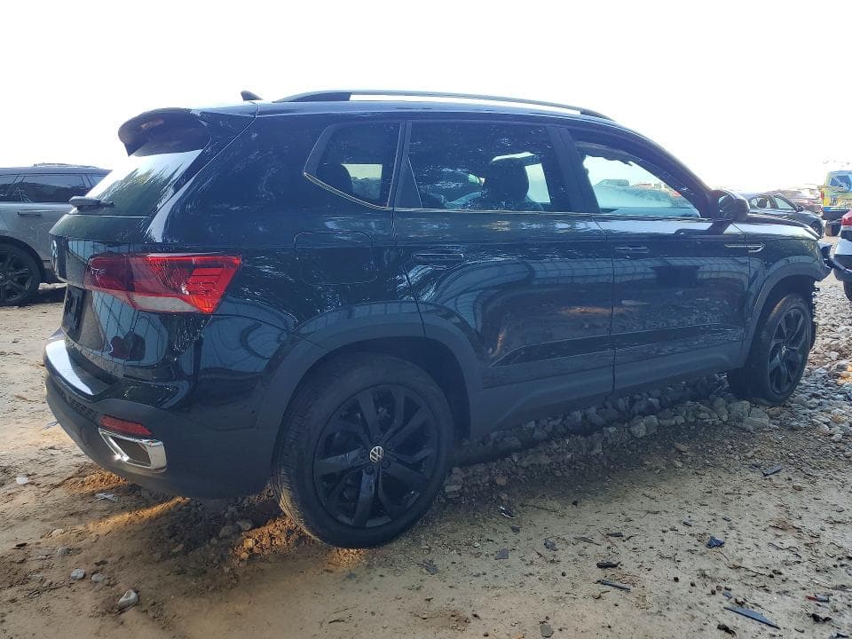 2024 VOLKSWAGEN TAOS SE 3