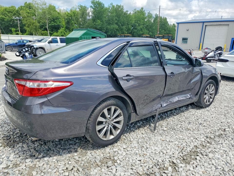 2017 TOYOTA CAMRY XLE XLE 3