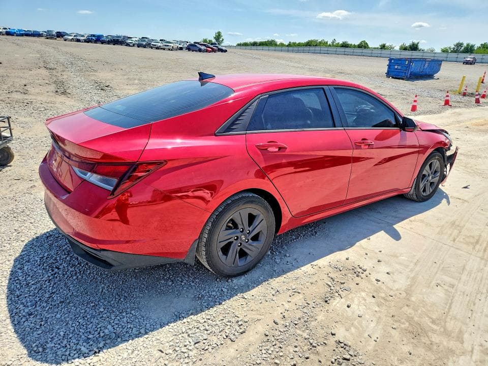 2023 HYUNDAI ELANTRA SEL 3