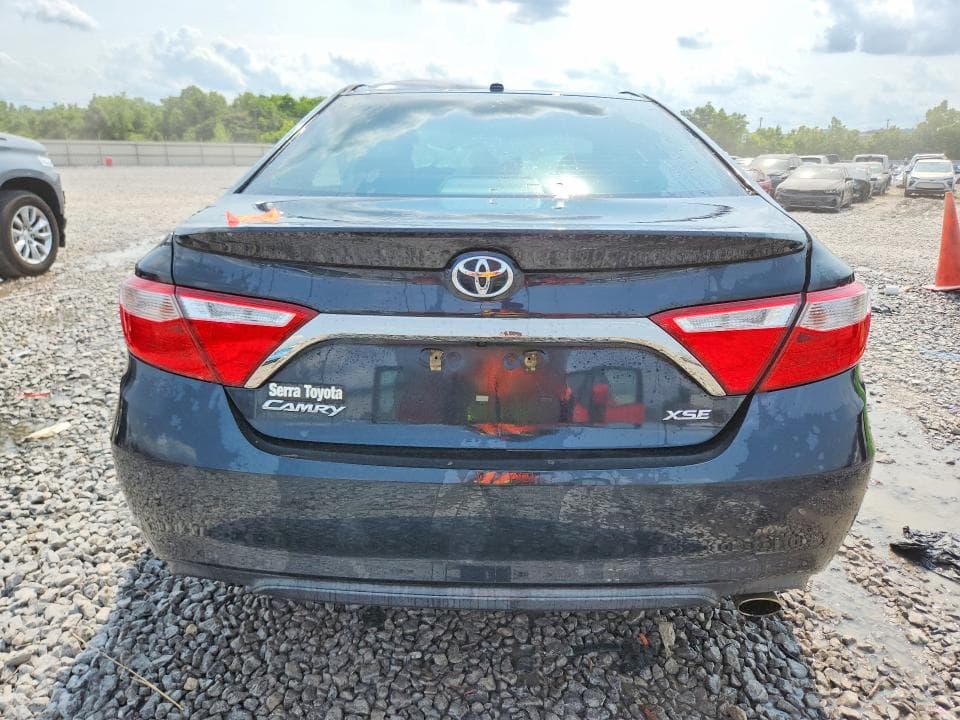 2017 TOYOTA CAMRY XSE 6