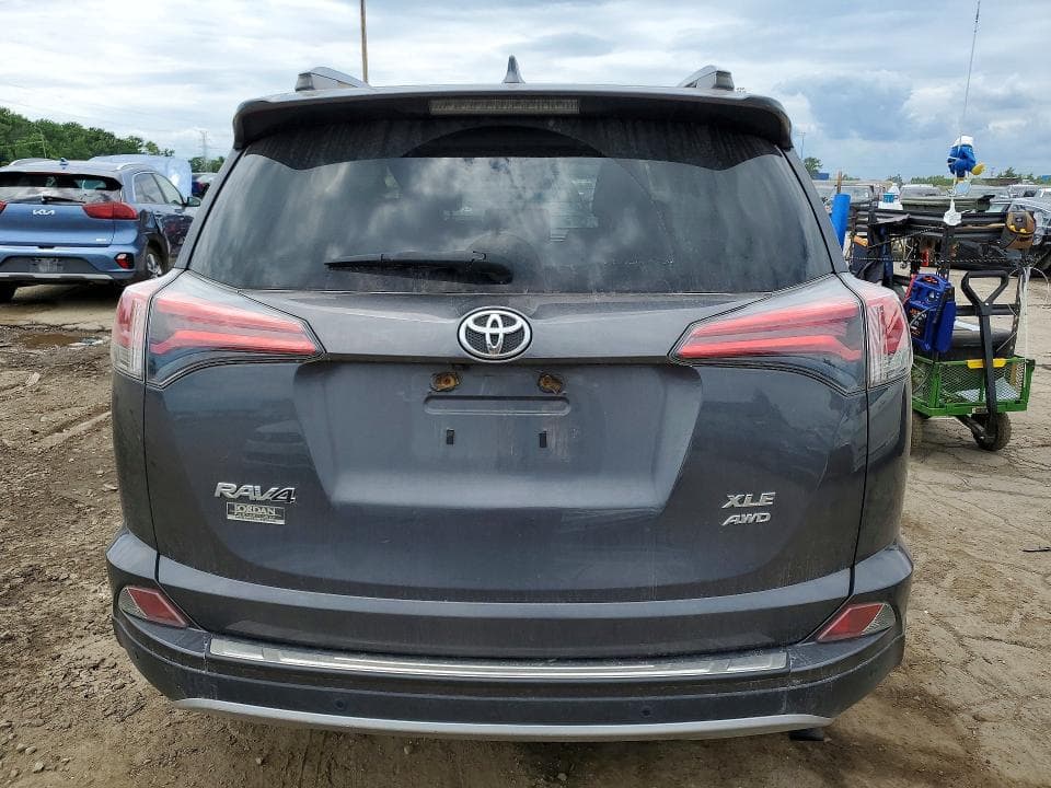 2018 TOYOTA RAV4 XLE XLE 6