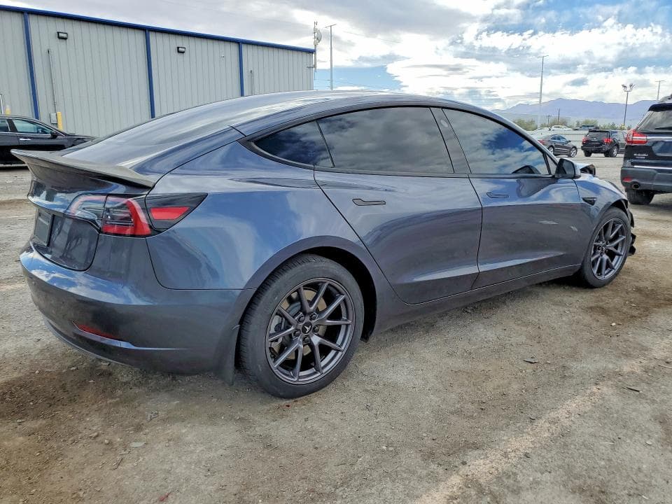 2023 TESLA MODEL 3 3